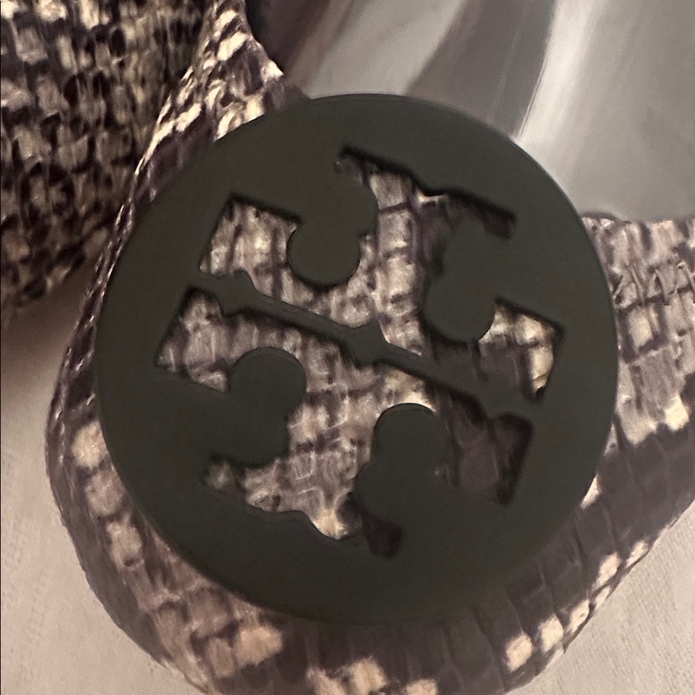 Tory Burch Black & Cream Snake Pattern Ballet Flats Roccia Snake Python Womens 6 - Picture 9 of 15